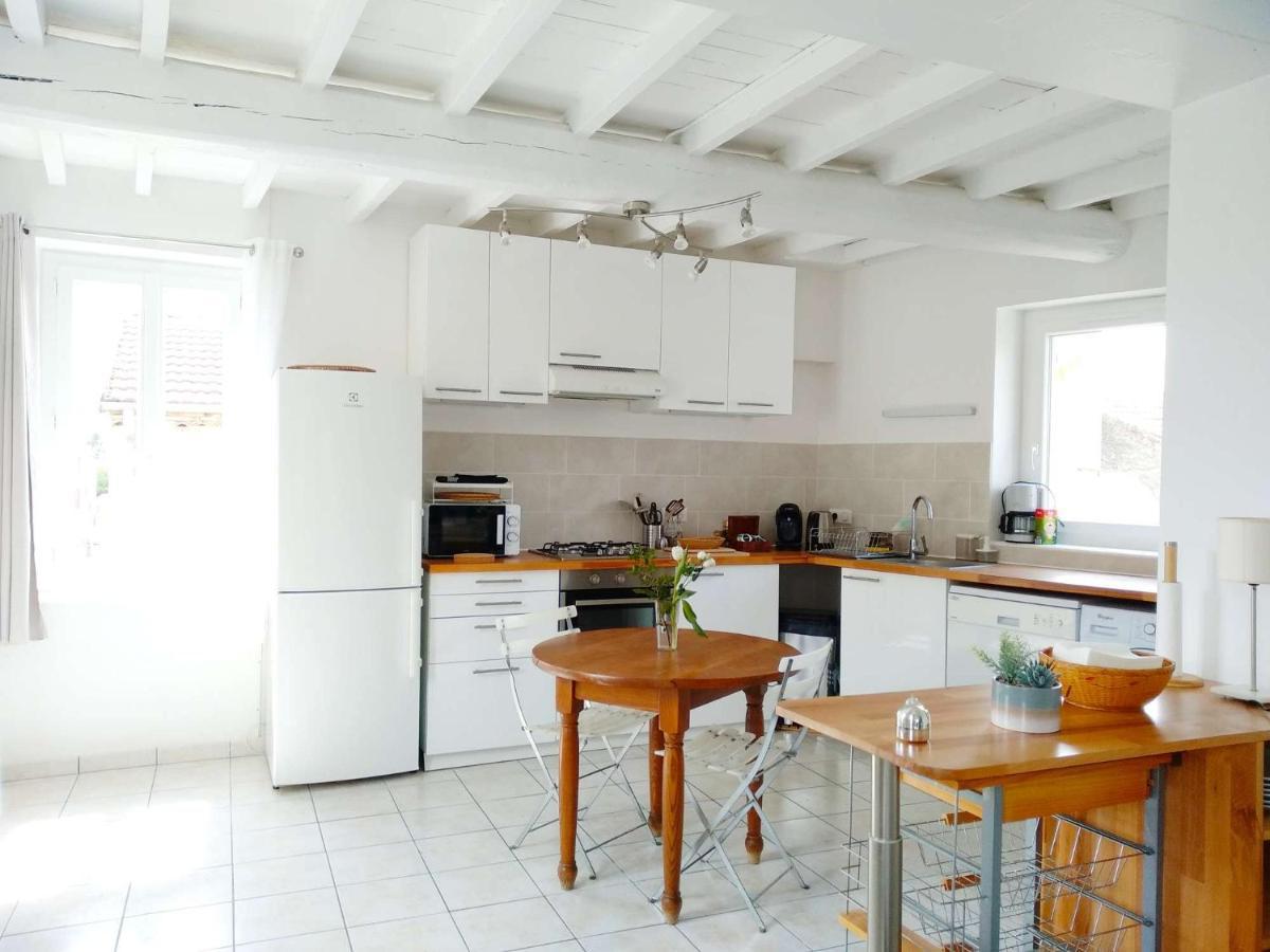 La Maison De Thuy - Gite En Auvergne Gimeaux 外观 照片