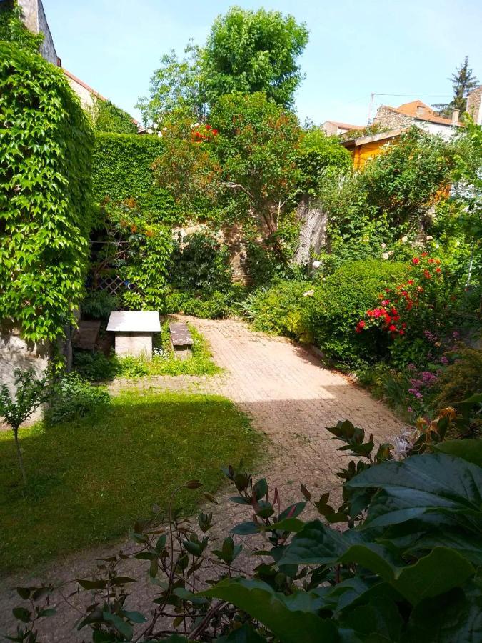 La Maison De Thuy - Gite En Auvergne Gimeaux 外观 照片